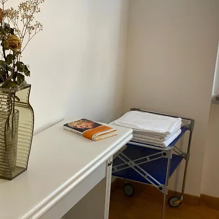 Flowers House Apartment Milan