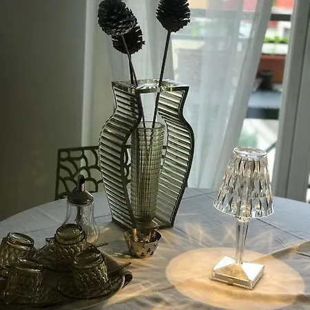 Flowers House * Milan